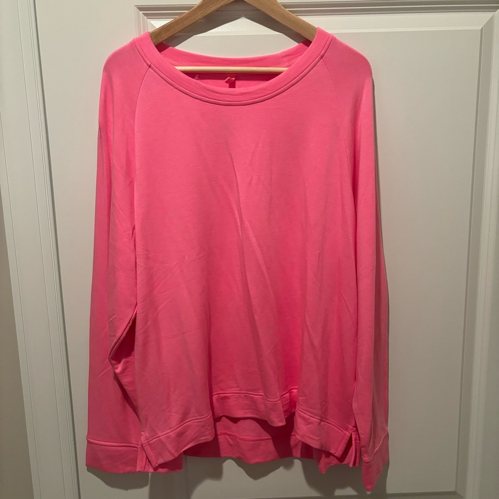 NWT Lou & Grey SignatureSoft Sweatshirt